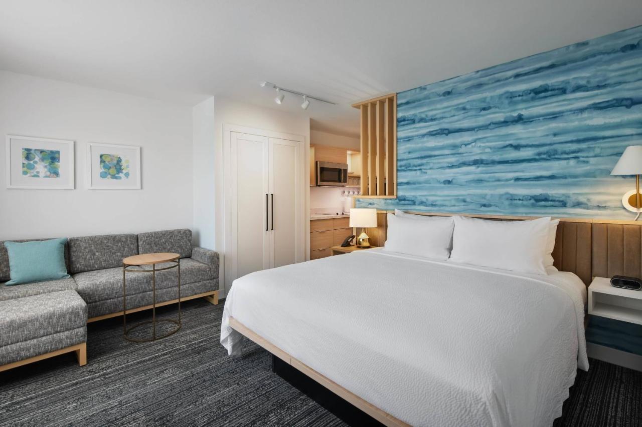 Towneplace Suites By Marriott Tampa Casino Area Orient Park Esterno foto