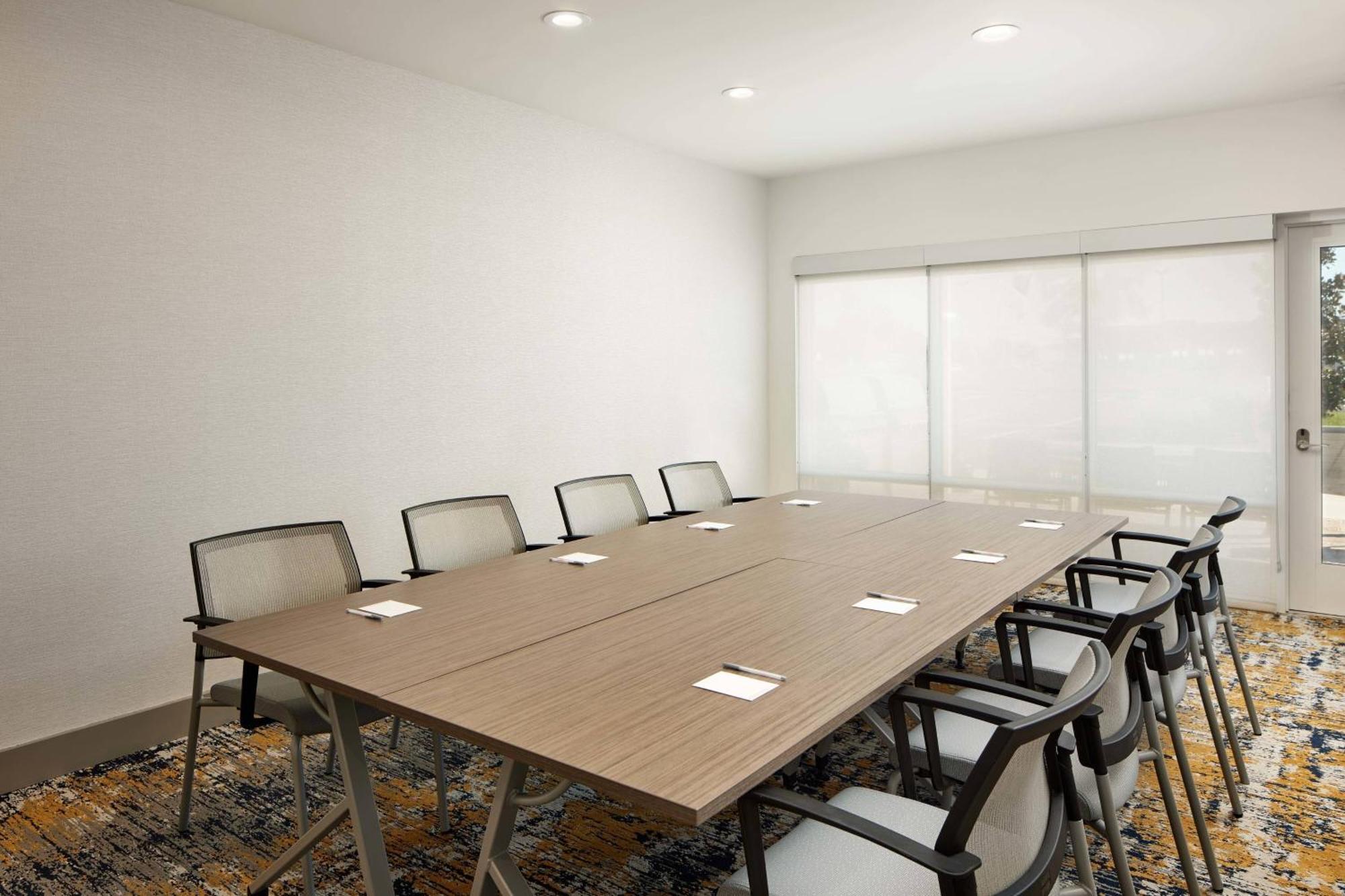 Towneplace Suites By Marriott Tampa Casino Area Orient Park Esterno foto